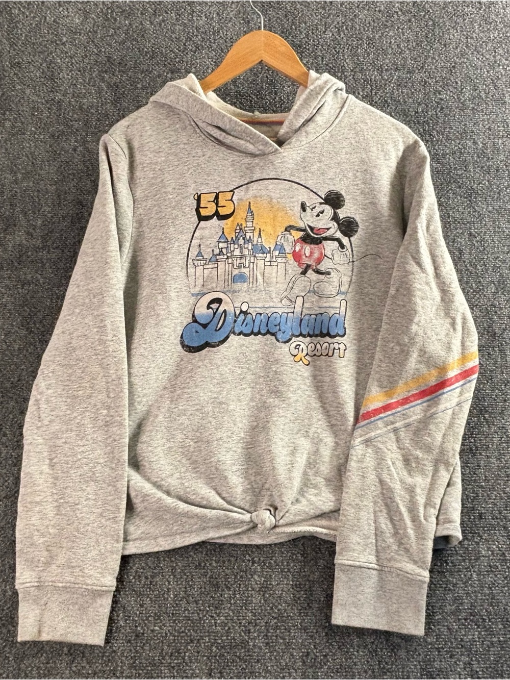 Disney sweatshirt XL